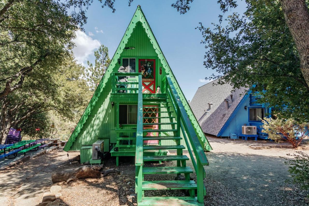 Hicksville Pines Chalets & Motel Айдълуайлд Екстериор снимка