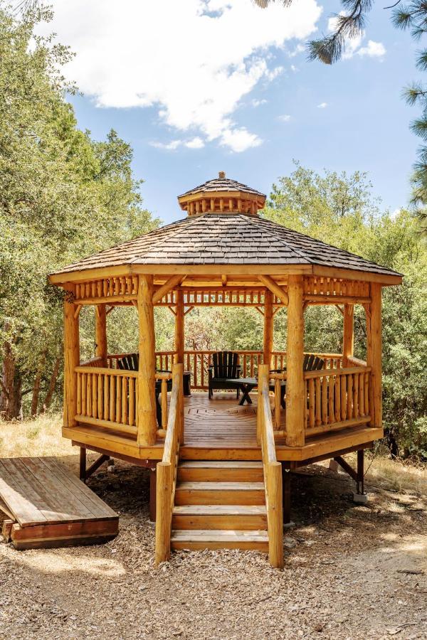 Hicksville Pines Chalets & Motel Айдълуайлд Екстериор снимка