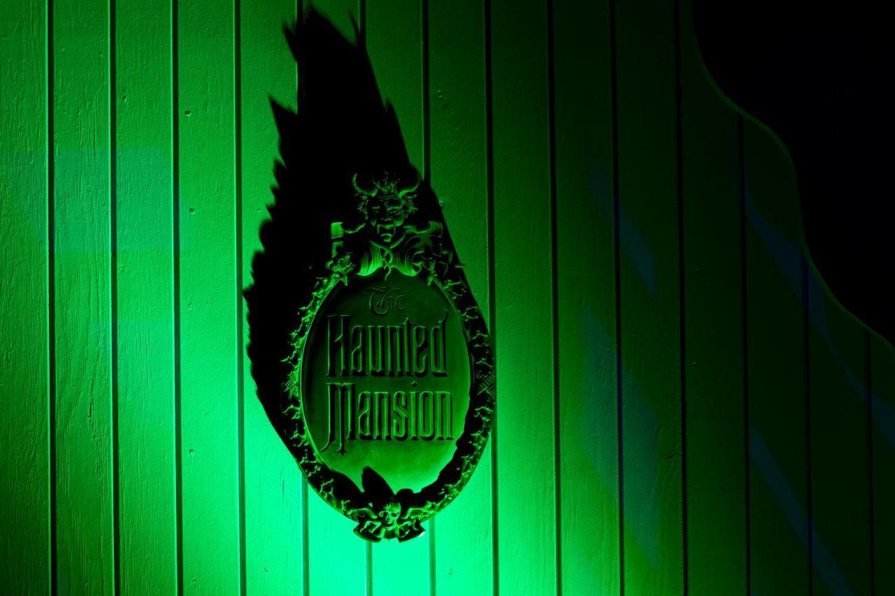Hicksville Pines Chalets & Motel Айдълуайлд Екстериор снимка