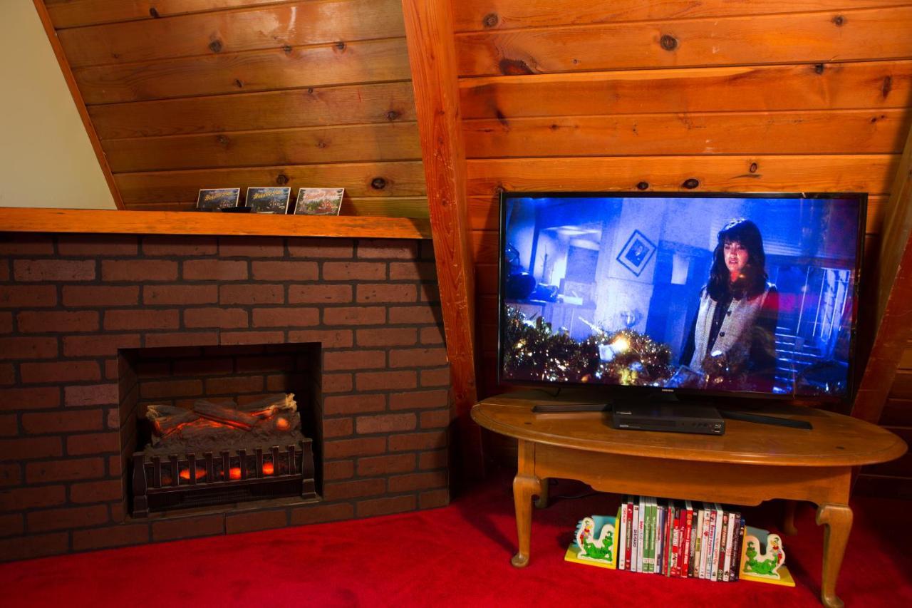 Hicksville Pines Chalets & Motel Айдълуайлд Екстериор снимка